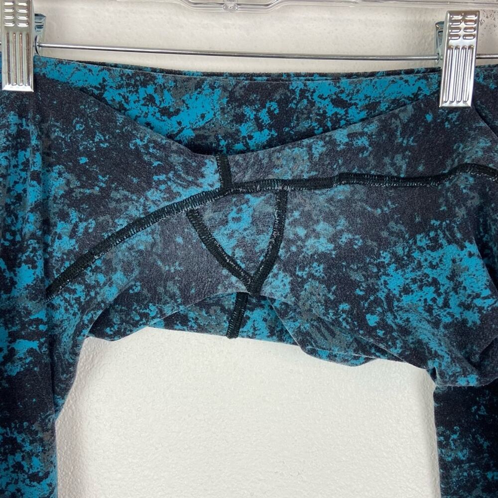 ALO Yoga Airbrush Leggings In Turquoise Black - Picture 6 of 7